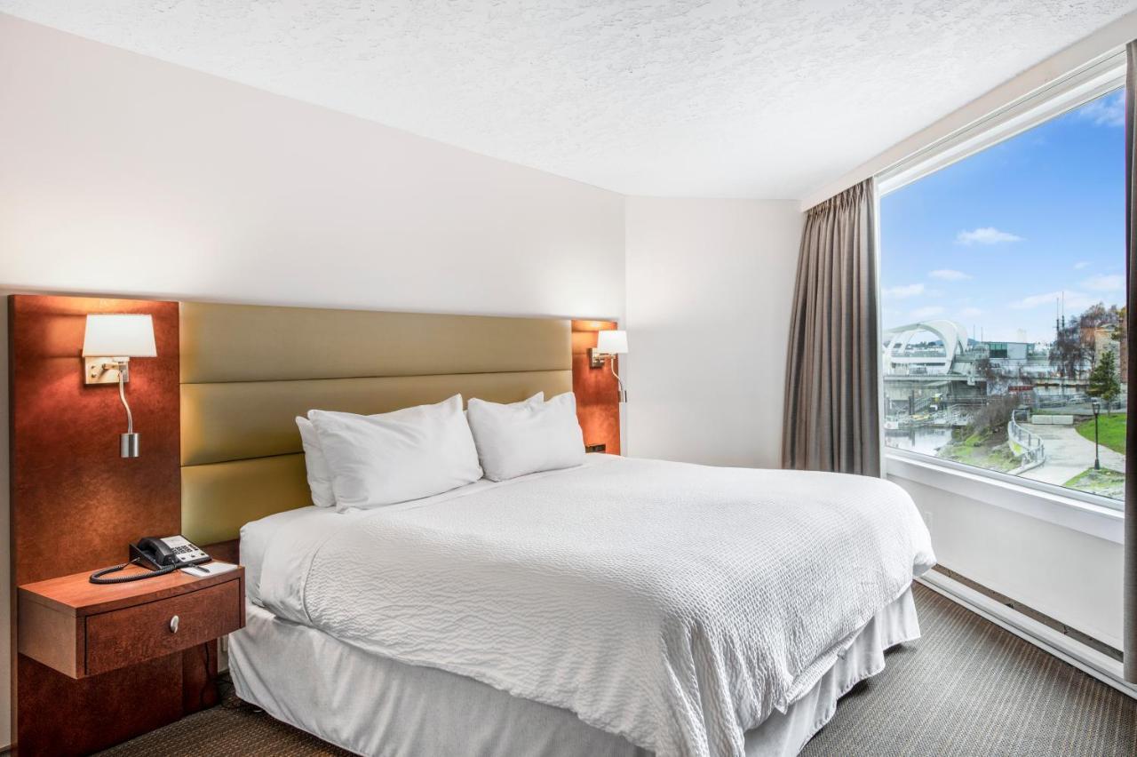 Victoria Regent Waterfront Hotel & Suites Exterior foto