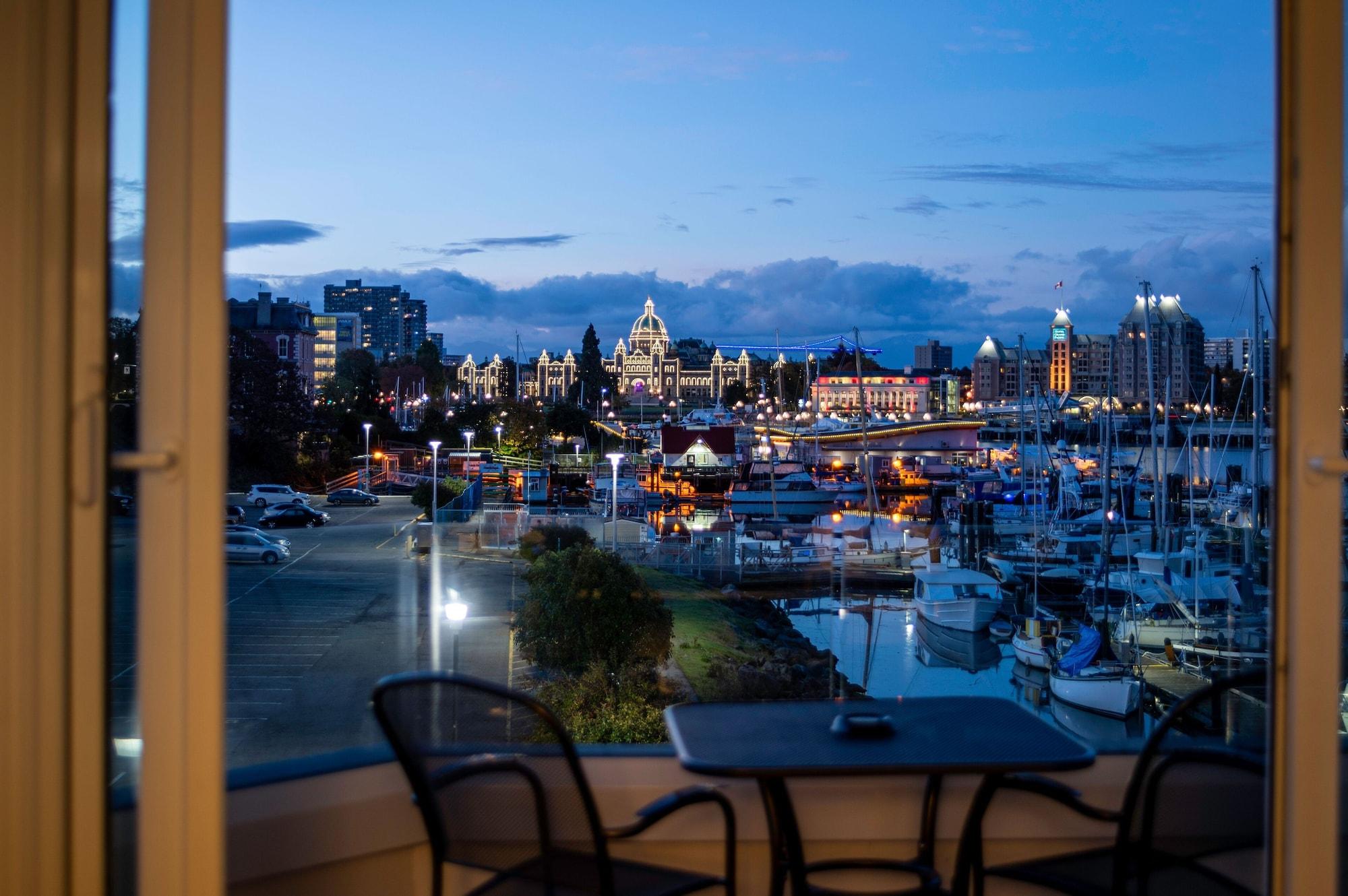 Victoria Regent Waterfront Hotel & Suites Exterior foto