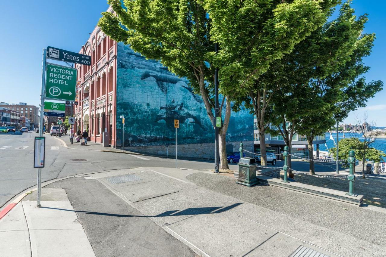 Victoria Regent Waterfront Hotel & Suites Exterior foto